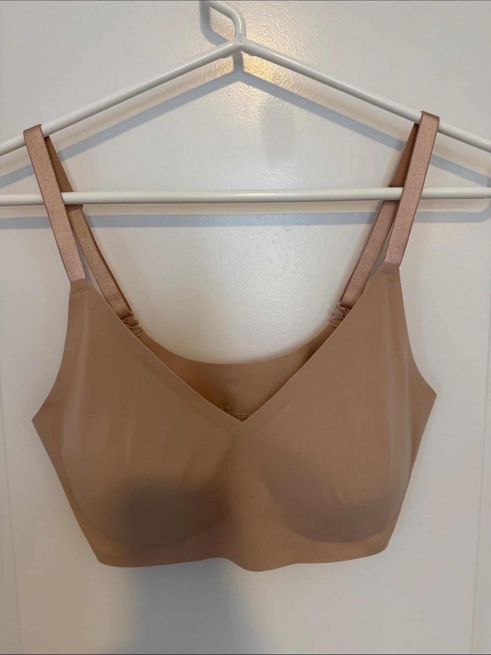 True & Co. Wireless Nude Beige V‑Neck Comfort Bra